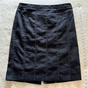 Ann Taylor LOFT, black denim, 12 panel pencil skirt, hidden side zipper, sz 14